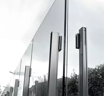 parapetti in alluminio con copertura in vetro